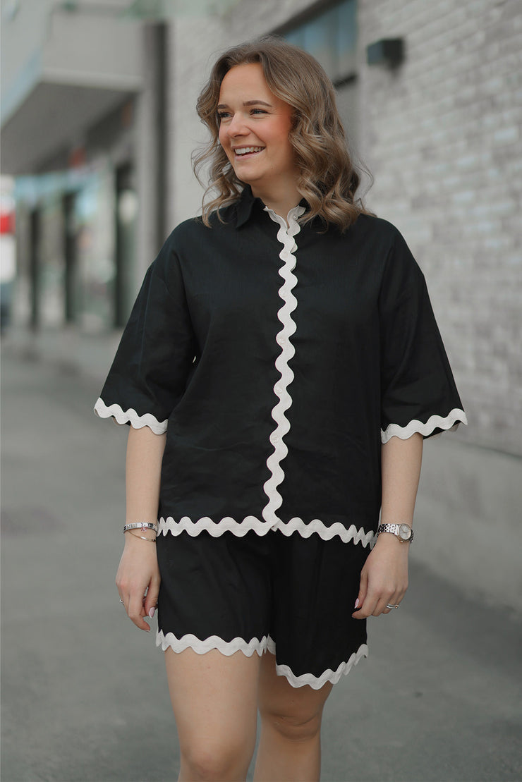 Erna Shirt - Black