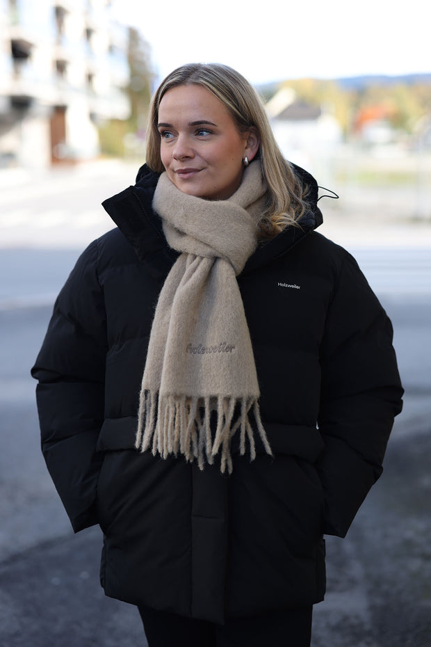 Besseggen Down Jacket - Black