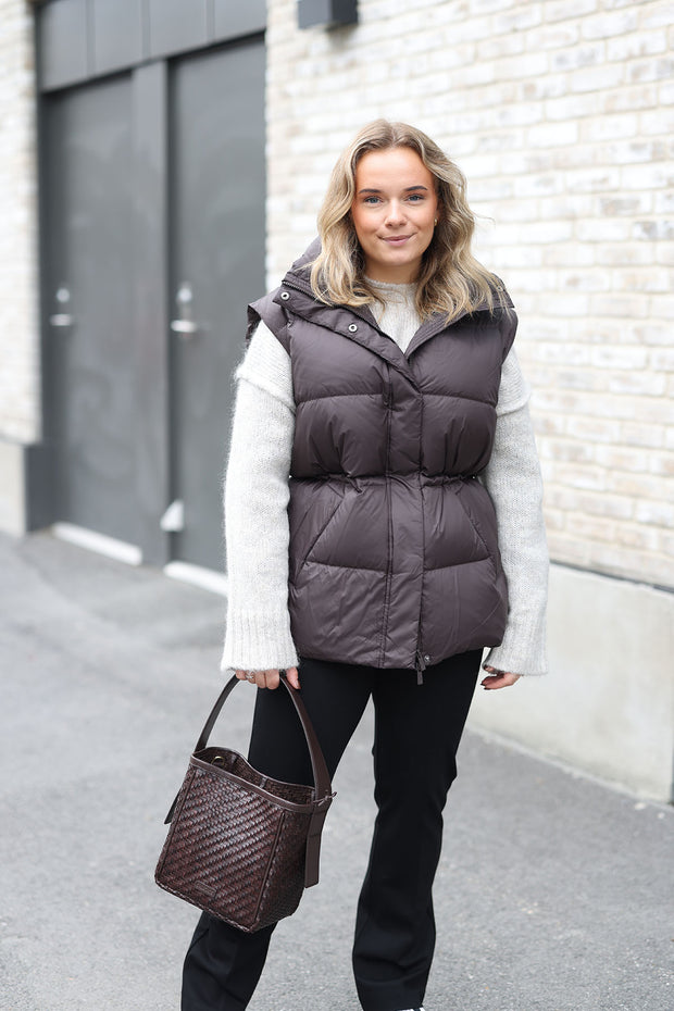 Lenox Down Vest - Dark Brown