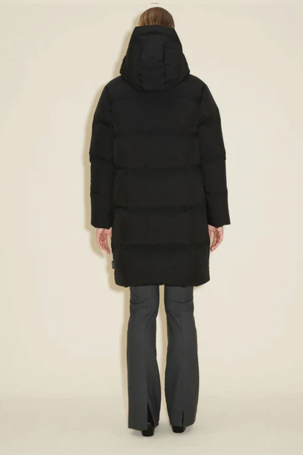 Loen Down Jacket - Black