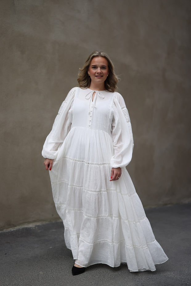 Long Ranch Dress - White