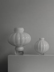 Balloon Vase 03 - Opal Hvit