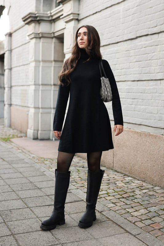Ano Dress - Black
